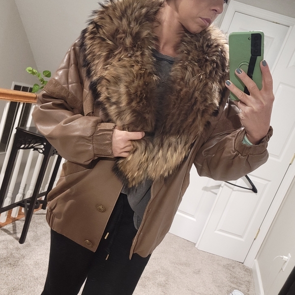 🚫SOLD🚫 VINTAGE MARVIN RICHARDS leather fur jacket! - Picture 13 of 13